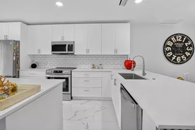8967 Belle Aire Drive, Boca Raton, FL 33433 - Photo 8