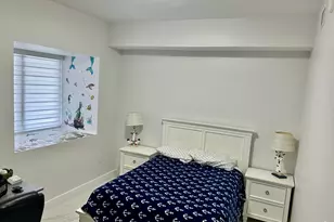 700 NE 24th St, Miami, FL 33137 - Photo 10