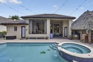 10336 Trianon Pl, Wellington, FL 33449 - Photo 2