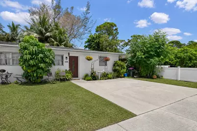 437 Fleming Avenue, Greenacres, FL 33463 - Photo 10