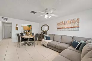 437 Fleming Ave, Greenacres, FL 33463 - Photo 4