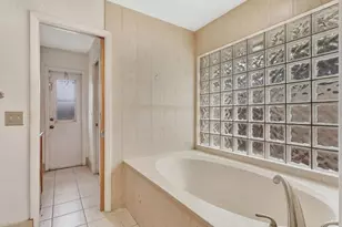 1280 NW 114th Ave, Coral Springs, FL 33071 - Photo 10