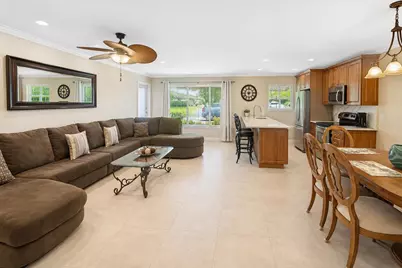 512 High Point Drive, Delray Beach, FL 33445 - Photo 2