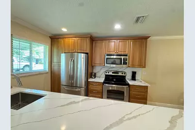 512 High Point Drive, Delray Beach, FL 33445 - Photo 4
