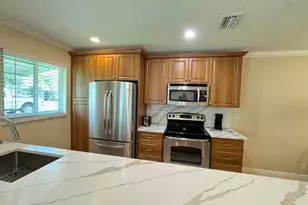 512 High Point Dr, Delray Beach, FL 33445 - Photo 4