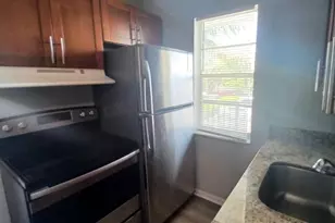 1015 NE 17th Ave, Fort Lauderdale, FL 33304 - Photo 4