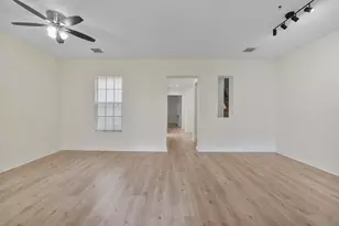 8332 NW 7th Ct, Boca Raton, FL 33487 - Photo 6