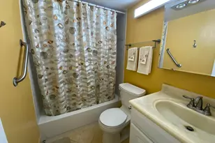 95 Cambridge E, West Palm Beach, FL 33417 - Photo 20