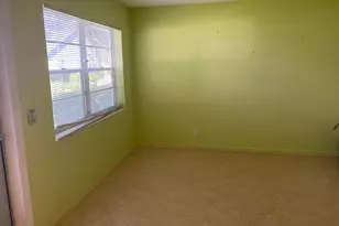 95 Cambridge E, West Palm Beach, FL 33417 - Photo 6