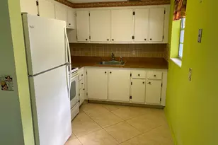 95 Cambridge E, West Palm Beach, FL 33417 - Photo 12