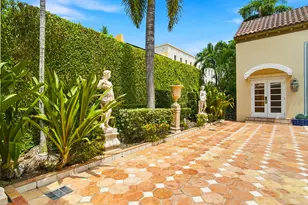 245 Brazilian Ave, Palm Beach, FL 33480 - Photo 18