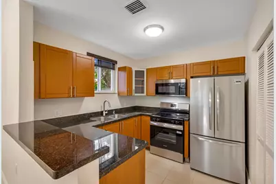 652 NE 63rd Street #206, Miami, FL 33138 - Photo 4