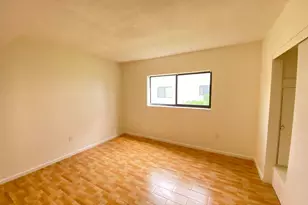 250 SW 7th St, Boca Raton, FL 33432 - Photo 8