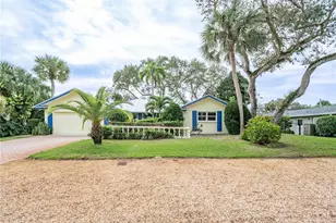626 Honeysuckle Ln, Vero Beach, FL 32963 - Photo 1