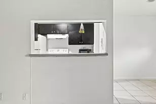 4088 NW 87th Ave, Sunrise, FL 33351 - Photo 4