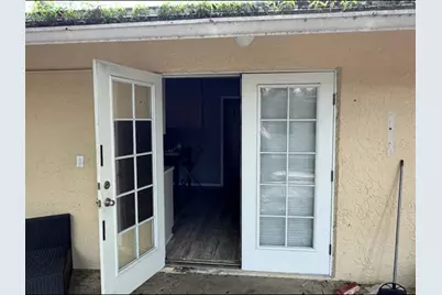 800 SE 18th Street #4, Fort Lauderdale, FL 33316 - Photo 1