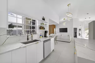 18 Selby Ln, Palm Beach Gardens, FL 33418 - Photo 22