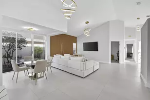 18 Selby Ln, Palm Beach Gardens, FL 33418 - Photo 30