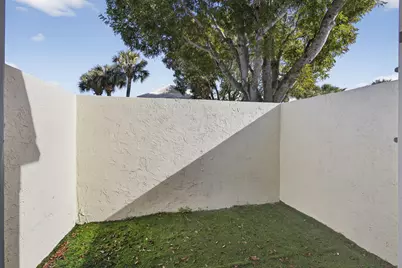 18 Selby Lane, Palm Beach Gardens, FL 33418 - Photo 34