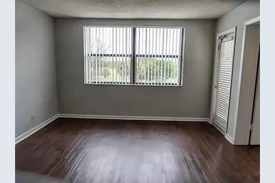 708 Executive Center Drive #12, West Palm Beach, FL 33401 - Photo 2