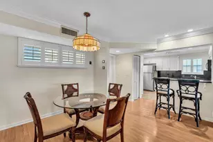 14 Colonial Club Dr, Boynton Beach, FL 33435 - Photo 12