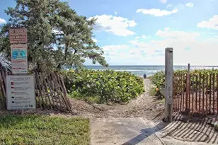 14 Colonial Club Dr, Boynton Beach, FL 33435 - Photo 52