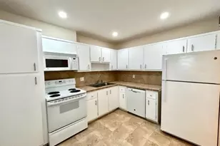 6061 N Falls Cir Dr, Lauderhill, FL 33319 - Photo 4