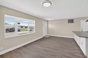 2081 SW 13th Terrace, Boynton Beach, FL 33426 - Photo 10