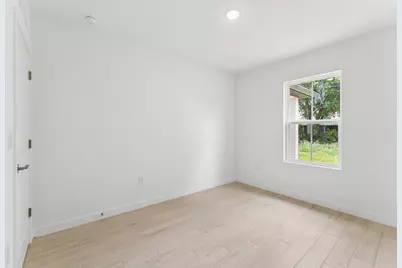 1068 SW Mataro Avenue, Port Saint Lucie, FL 34953 - Photo 18