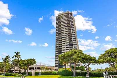 5600 N Flagler Drive #2202, West Palm Beach, FL 33407 - Photo 2