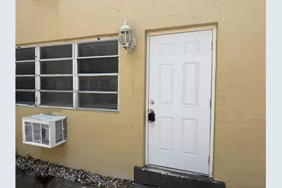 1004 NW 2nd Street #1, Fort Lauderdale, FL 33311 - Photo 2