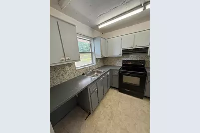 9881 Sunrise Lakes Boulevard #104, Sunrise, FL 33322 - Photo 8
