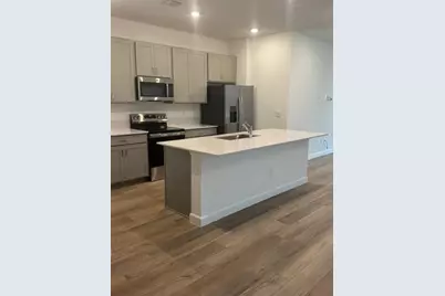 1545 SE Crosswood Way, Port Saint Lucie, FL 34984 - Photo 2