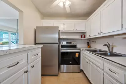 200 Horizons W #106, Boynton Beach, FL 33435 - Photo 8