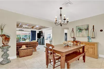 324 Blossom Lane, West Palm Beach, FL 33404 - Photo 10