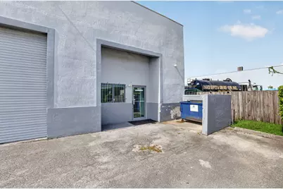 2202 W 78th Street, Hialeah, FL  - Photo 4