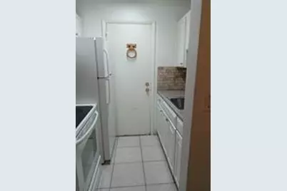3550 NW 8th Avenue #507, Pompano Beach, FL 33064 - Photo 2