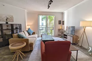 630 S Sapodilla Ave, West Palm Beach, FL 33401 - Photo 4