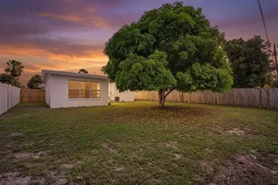 1547 W 10th Street, Riviera Beach, FL 33404 - Photo 36