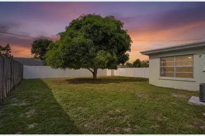 1547 W 10th Street, Riviera Beach, FL 33404 - Photo 38