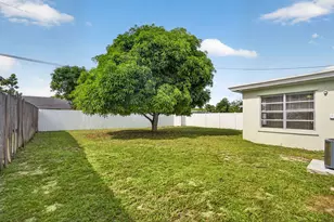 1547 W 10th St, Riviera Beach, FL 33404 - Photo 32