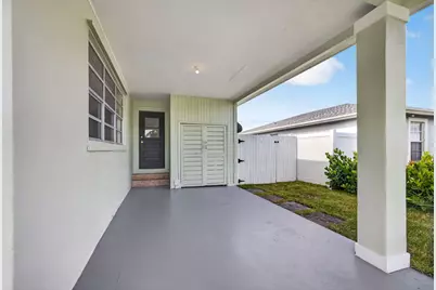 1547 W 10th Street, Riviera Beach, FL 33404 - Photo 8
