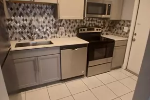 4800 Hollywood Blvd, Hollywood, FL 33021 - Photo 10