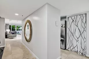 1717 N Bayshore Dr, Miami, FL 33132 - Photo 18