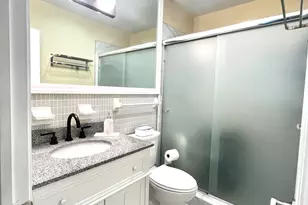 2211 NE 67th St, Fort Lauderdale, FL 33308 - Photo 10