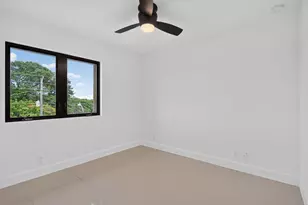 444 NW 41st St, Oakland Park, FL 33309 - Photo 18
