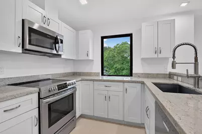 444 NW 41st Street, Oakland Park, FL 33309 - Photo 2