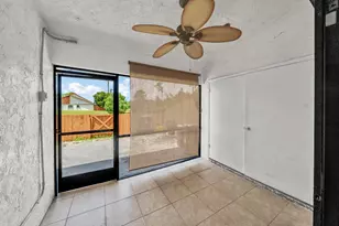 1020 Parkside Green Dr, Greenacres, FL 33415 - Photo 18