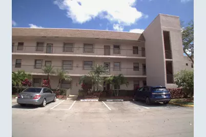 10332 Sunrise Lakes Boulevard #111, Sunrise, FL 33322 - Photo 2