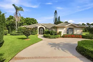 3608 Twin Lakes Terrace, Fort Pierce, FL 34951 - Photo 2